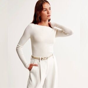 ABERCROMBIE & FITCH GLOSSY SLASH BOATNECK RIBBED KNIT SWEATER BALLETCORE Cream M